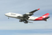 澳航波音747-400