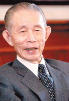 王永庆(1917年1月18日--2008年10月15日)