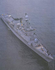 2000吨级HDF2000蔚山级护卫舰为现代重工集团80年代的代表作