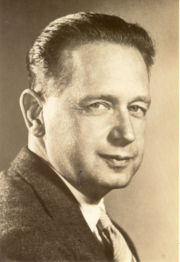 达格·哈马舍尔德(Dag Hammarskjold，1905～1961）