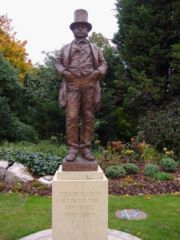 Statue of Brunel at the University