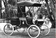 1904，Curved Dash年生产，当时售价650美元